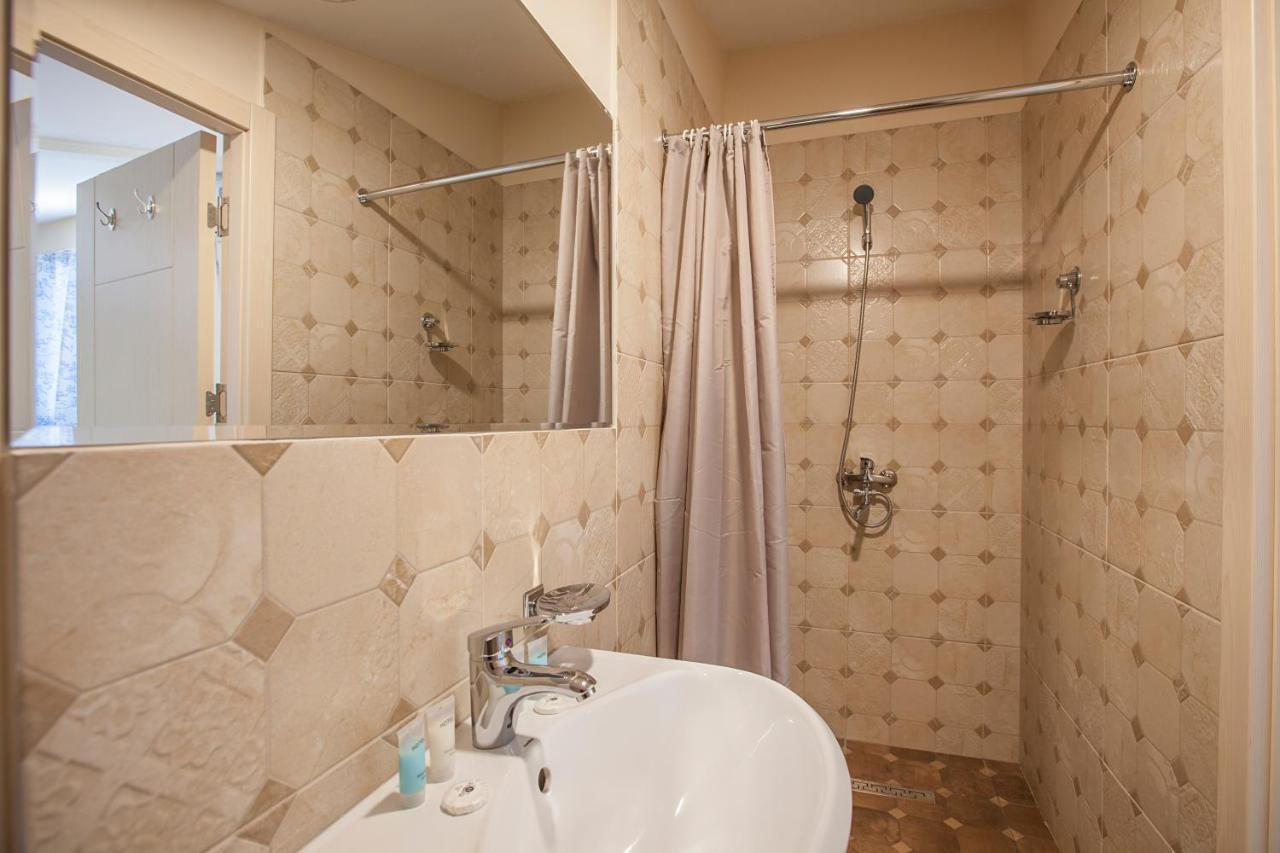 Caravan Villa Тбілісі Екстер'єр фото