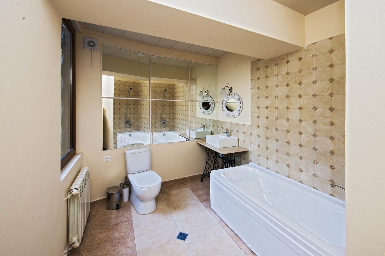 Caravan Villa Тбілісі Екстер'єр фото