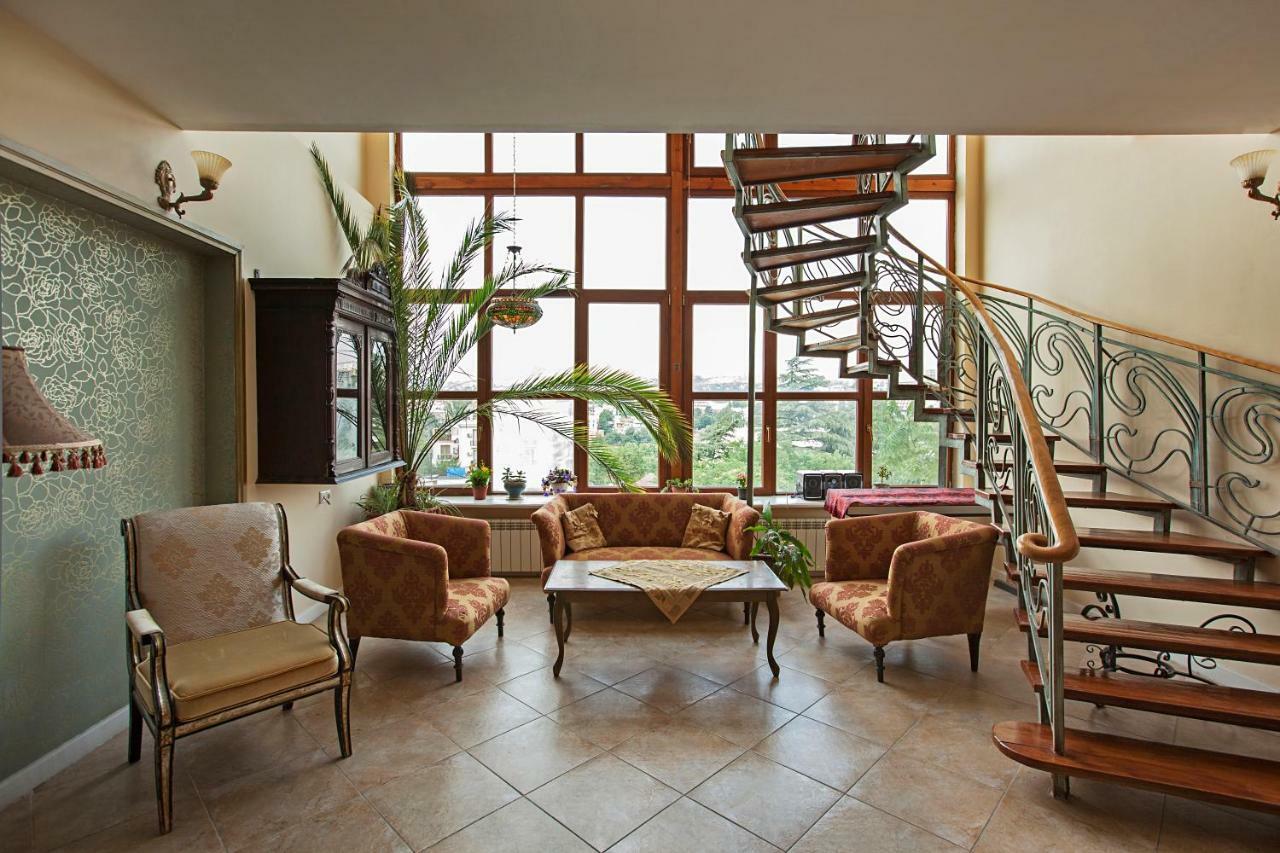 Caravan Villa Тбілісі Екстер'єр фото